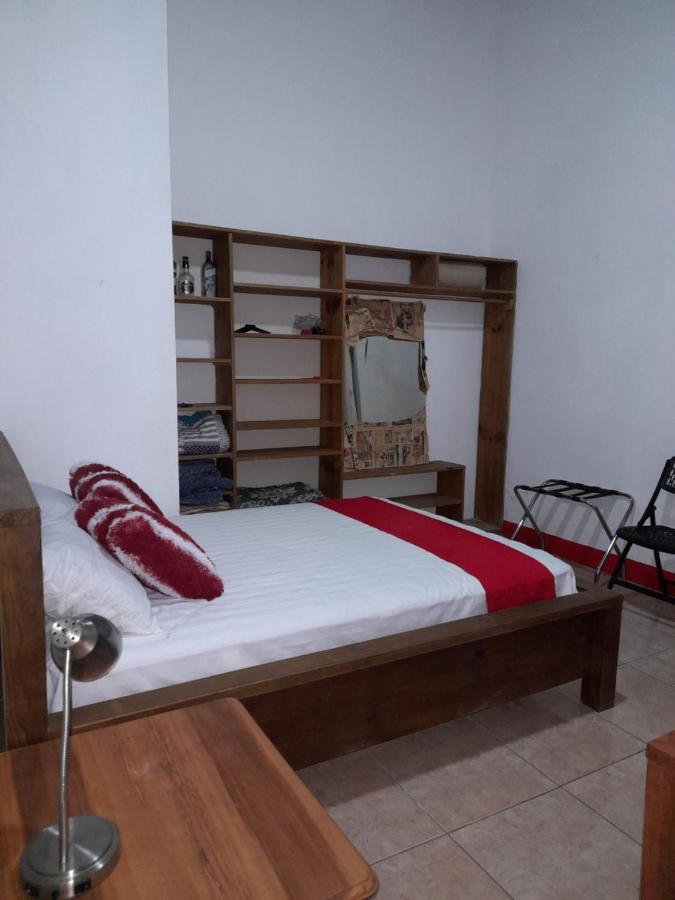Hostal Blood Moon Rio Dulce Town Esterno foto