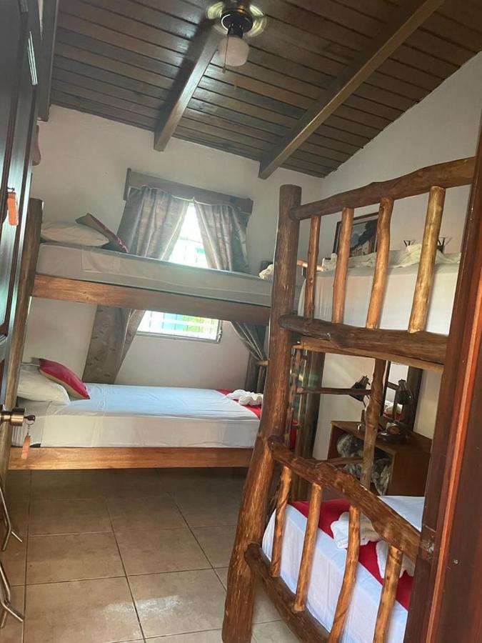 Hostal Blood Moon Rio Dulce Town Esterno foto